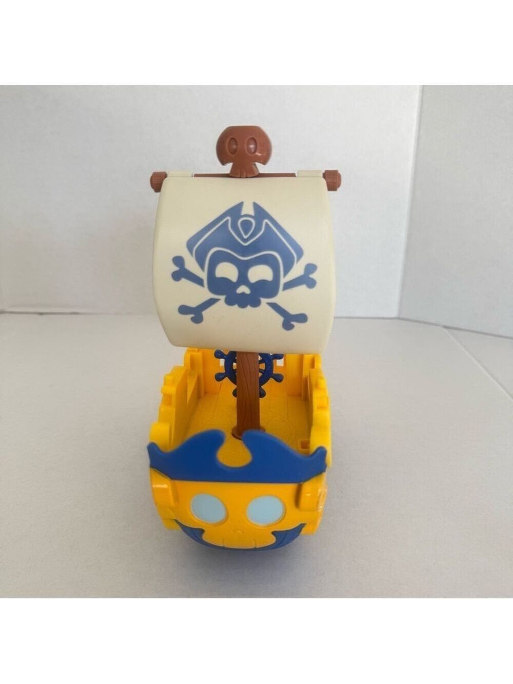 Fisher-Price Disney Jake and the Never Land Pirates Mighty Colossus Ship Boat - Picture 14 of 17